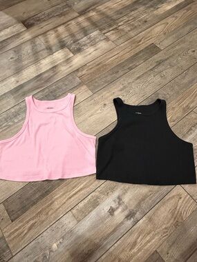 Women’s Wild Fable Cropped Ribbed Tank Tops (2)